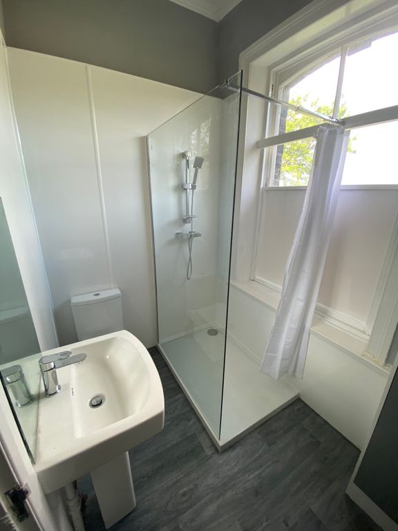 Property photo 3 of 4