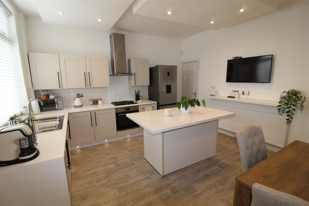 Property photo 3 of 14 Img_0767.Jpg
