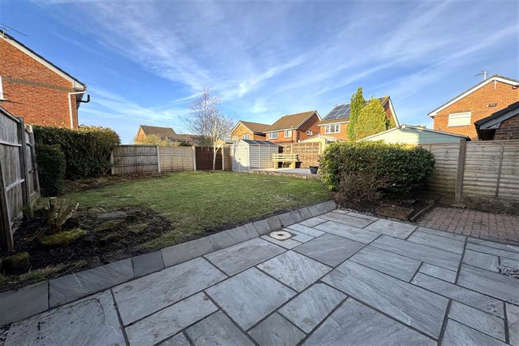 Property photo 2 of 16 (Main)