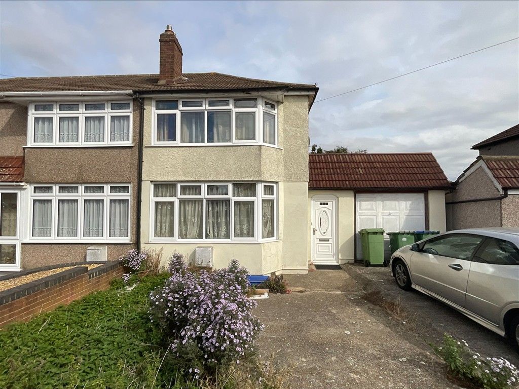Property photo 1 of 10 Front