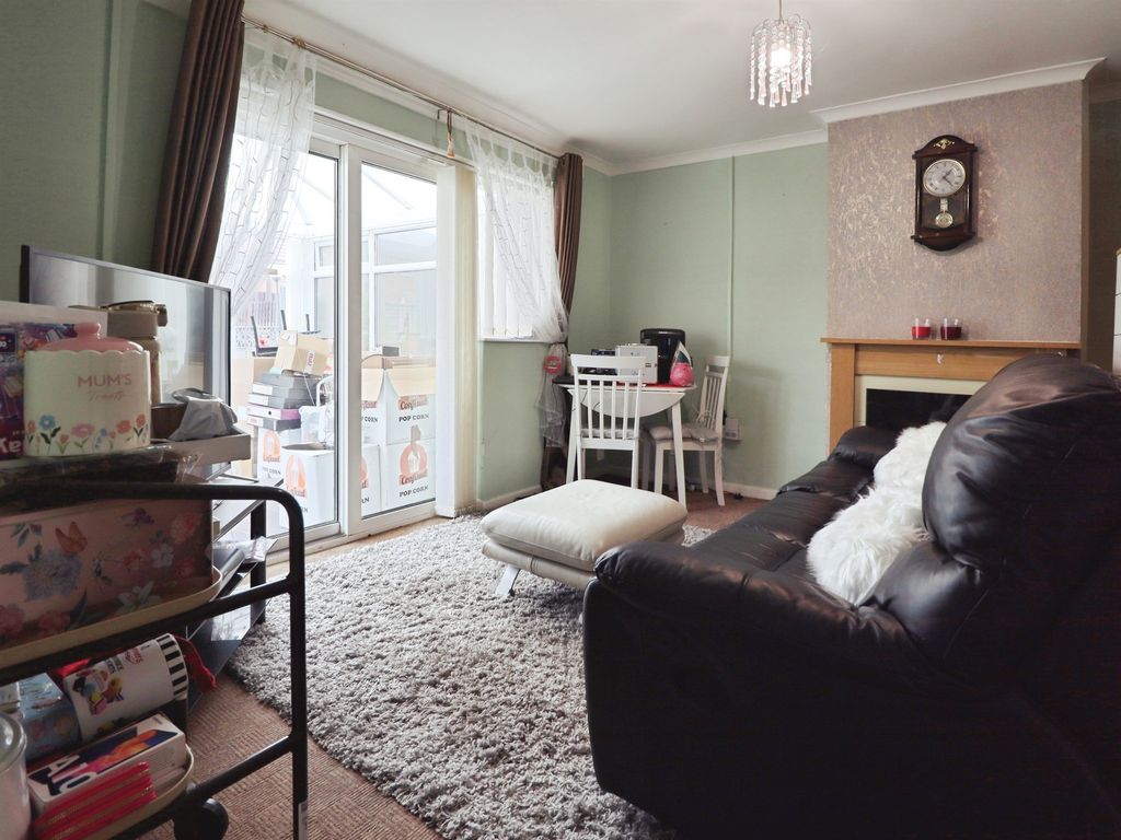 Property photo 3 of 19
