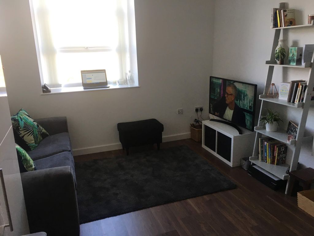 Property photo 3 of 8