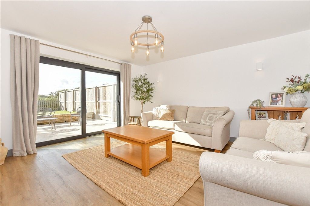 Property photo 1 of 21 Sitting Room