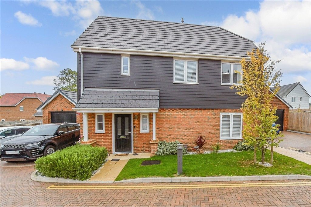 Property photo 1 of 12 Front