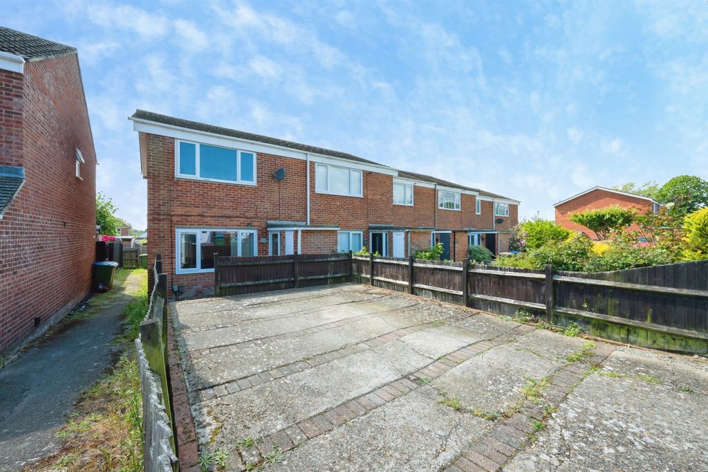 Property photo 1 of 13