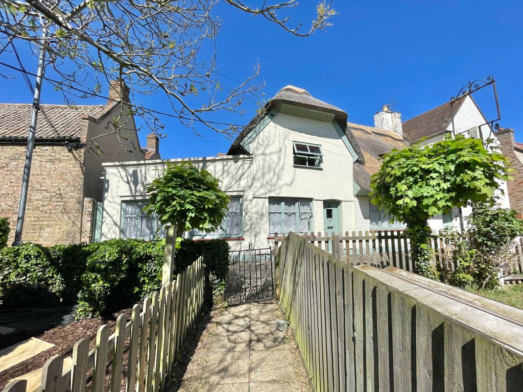 Property photo 1 of 24