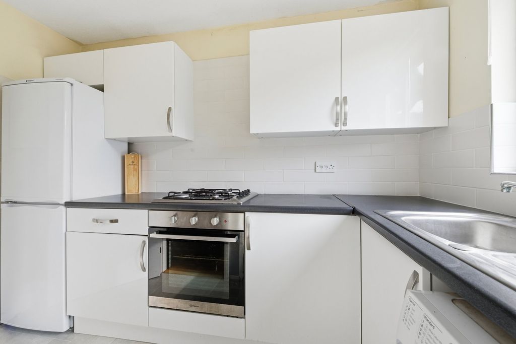 Property photo 2 of 13 Kitchen