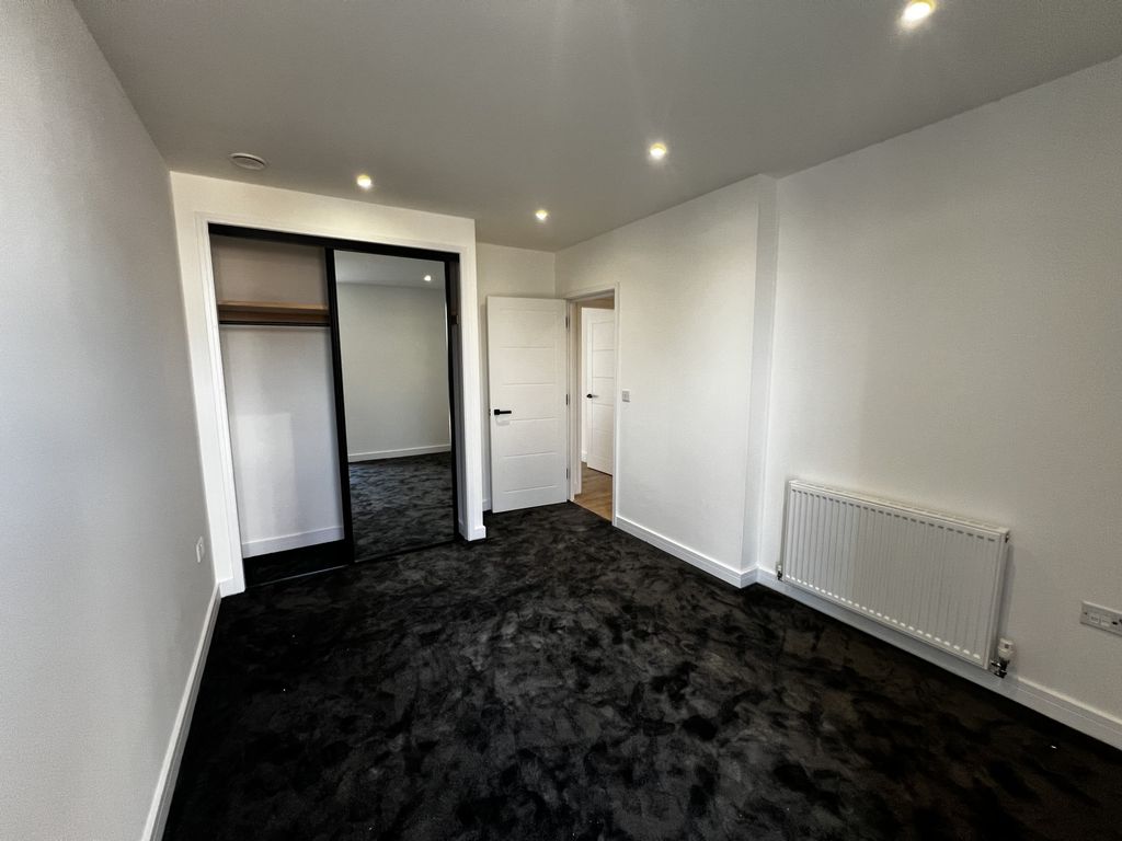 Property photo 3 of 10 Photo 10
