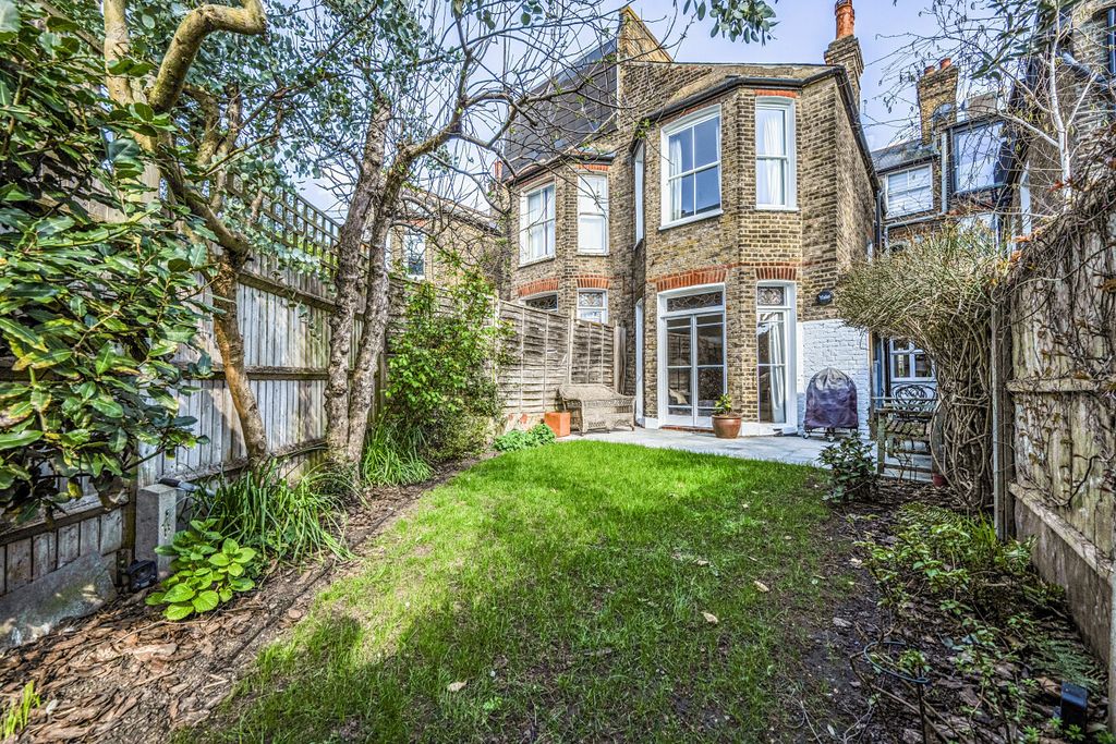 Property photo 3 of 21 1439061-16-69ce86...