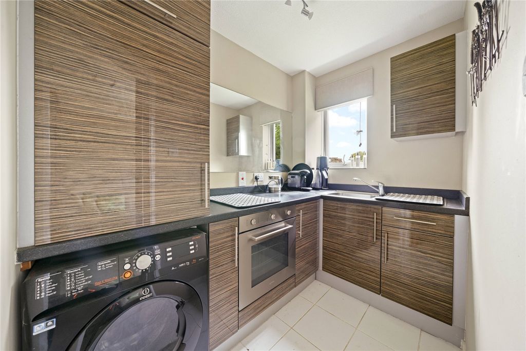 Property photo 2 of 10 Picture No. 04