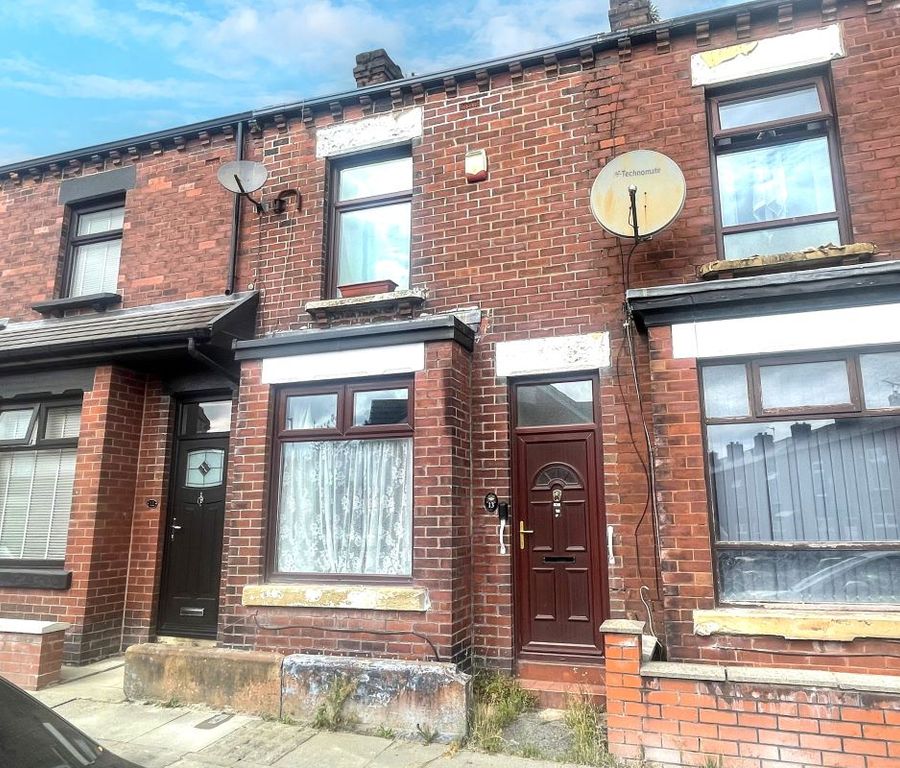 Property photo 1 of 12