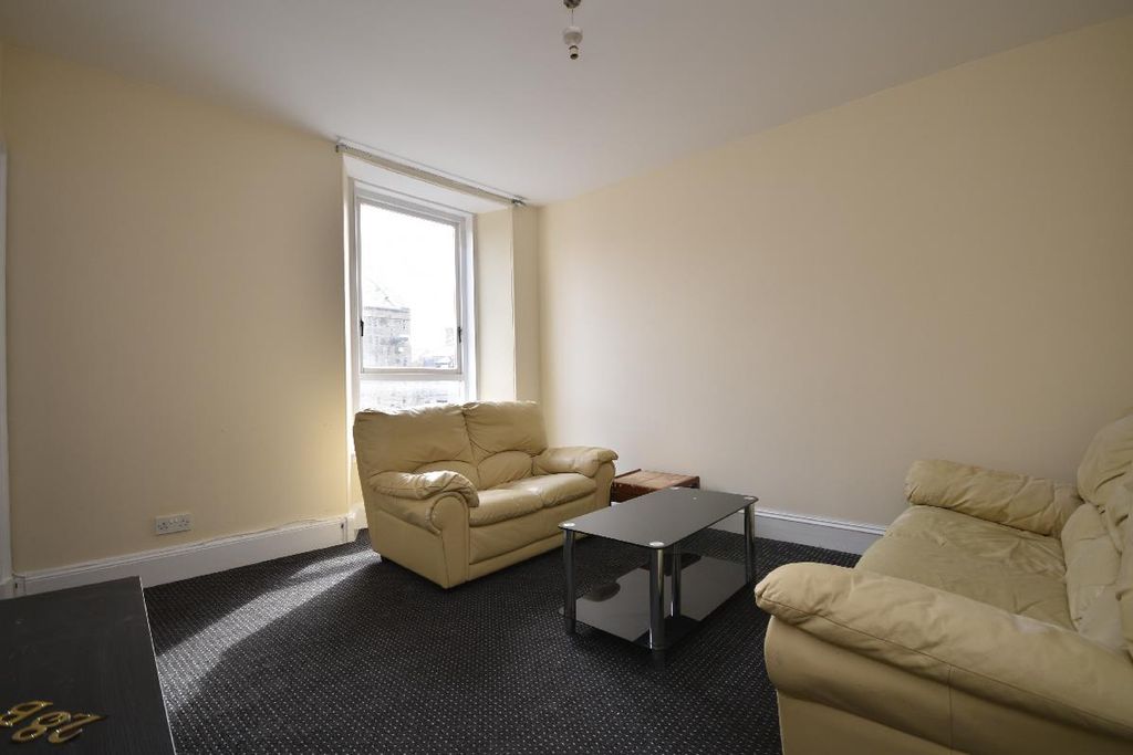 Property photo 2 of 14 2