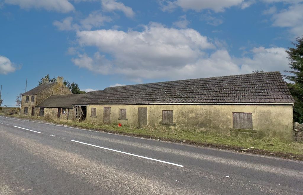 Property photo 2 of 3