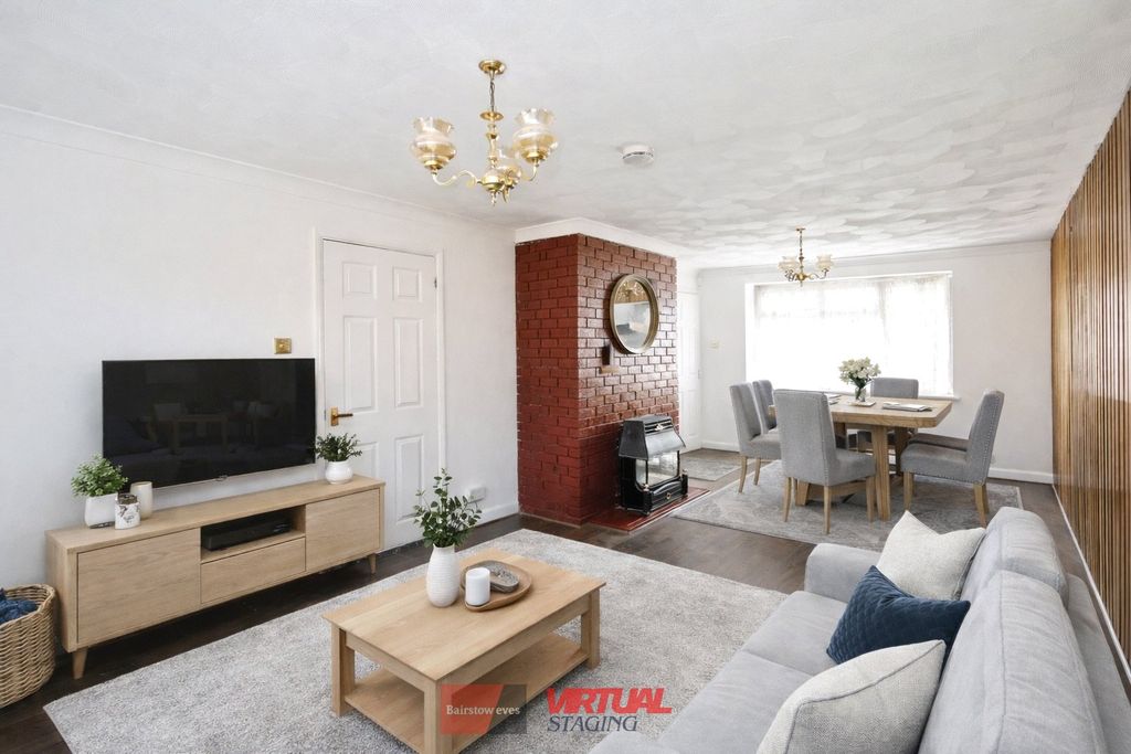 Property photo 2 of 21 Picture No. 24