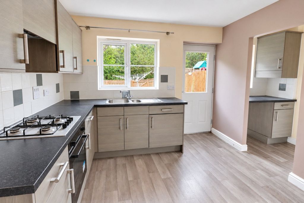 Property photo 2 of 10 Picture No. 02