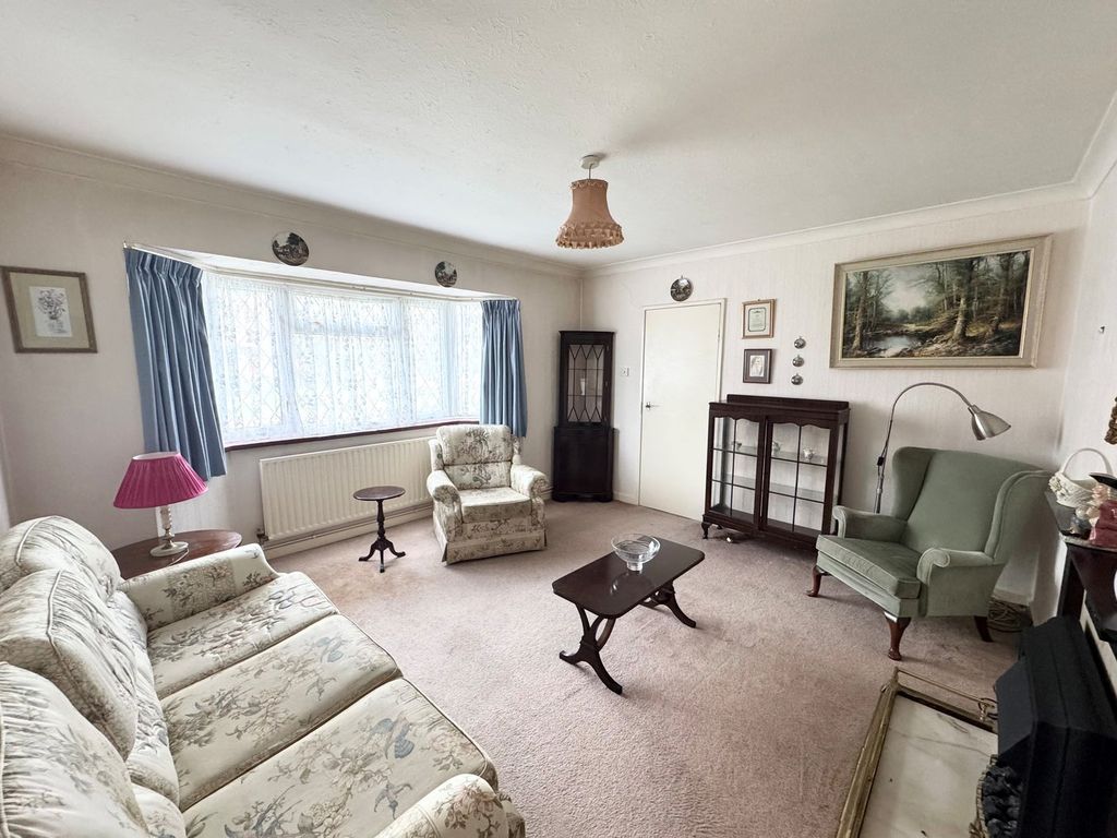 Property photo 3 of 14