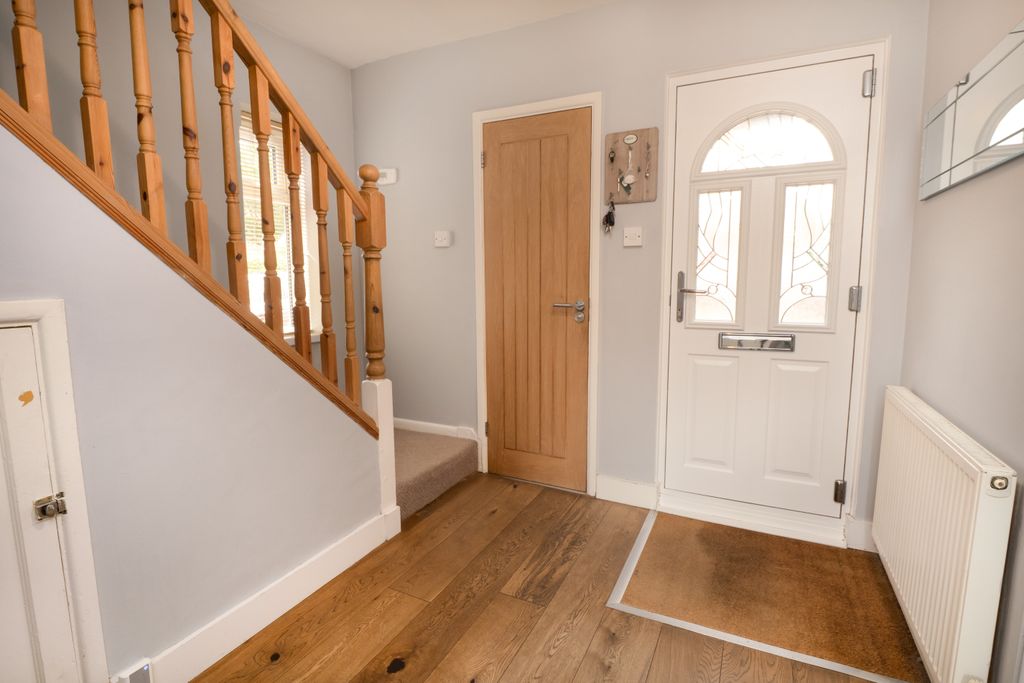 Property photo 2 of 24