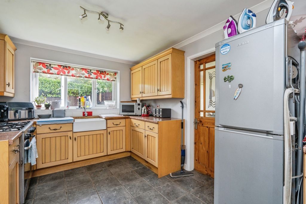 Property photo 3 of 17 Photo