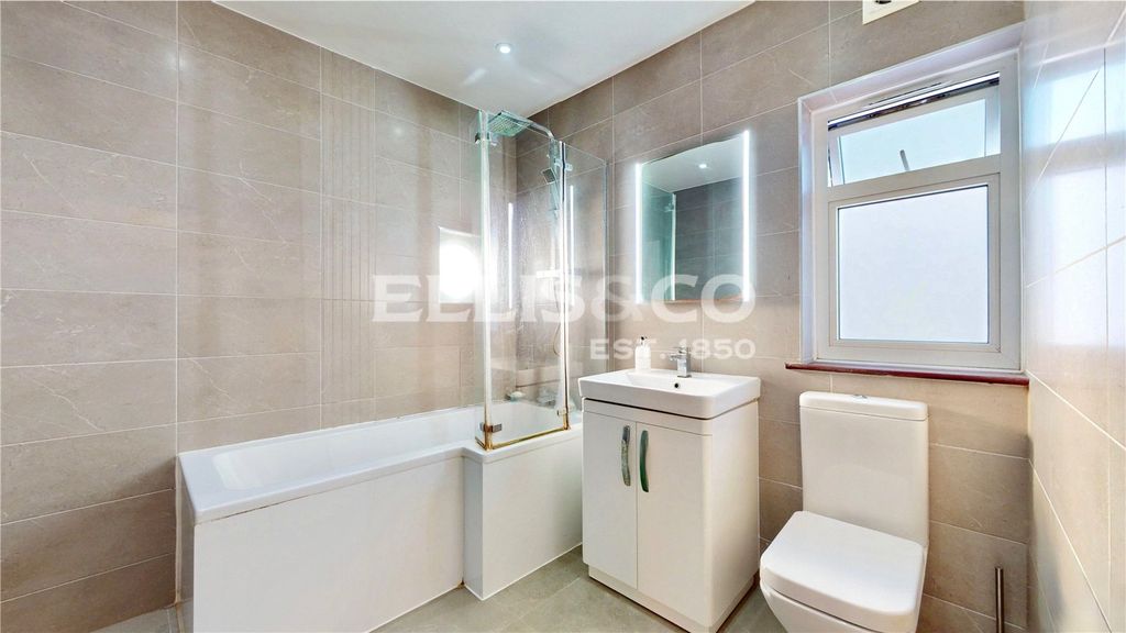 Property photo 3 of 17 Picture No. 23