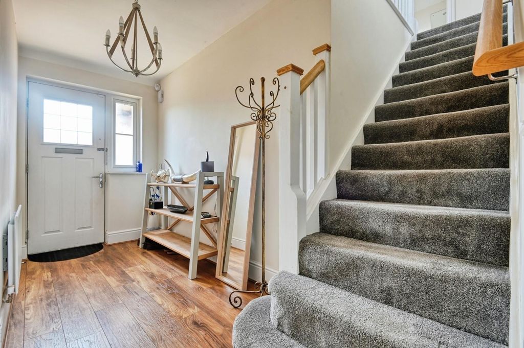 Property photo 3 of 30 9Als4.Jpg
