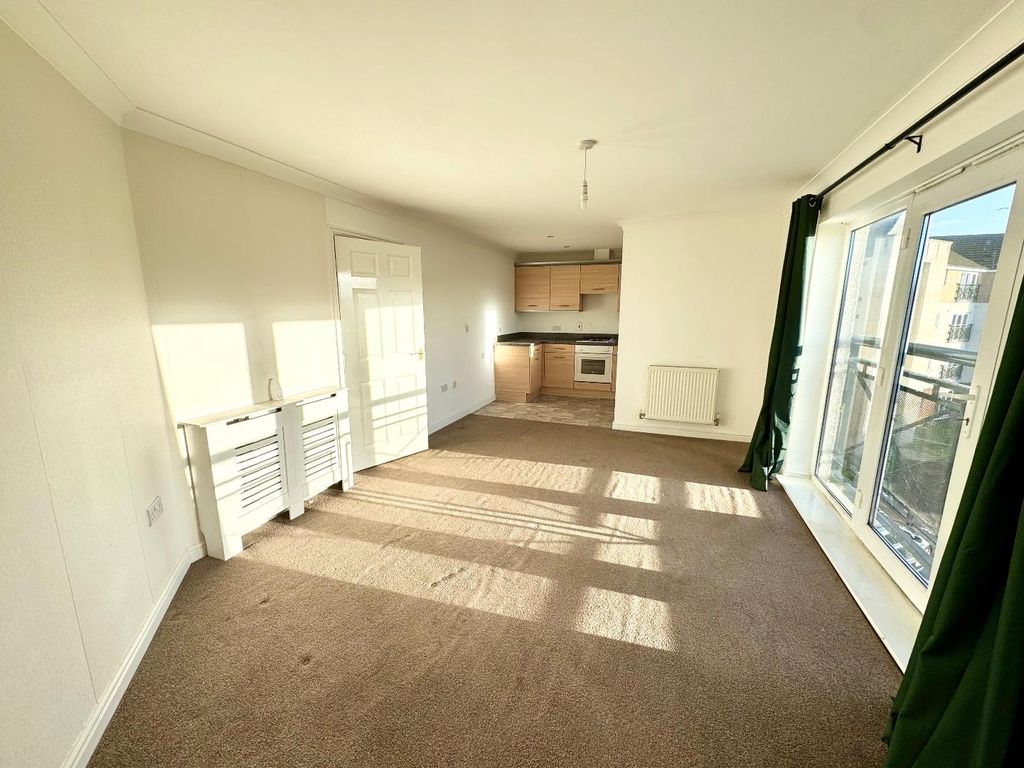 Property photo 2 of 7 Lounge