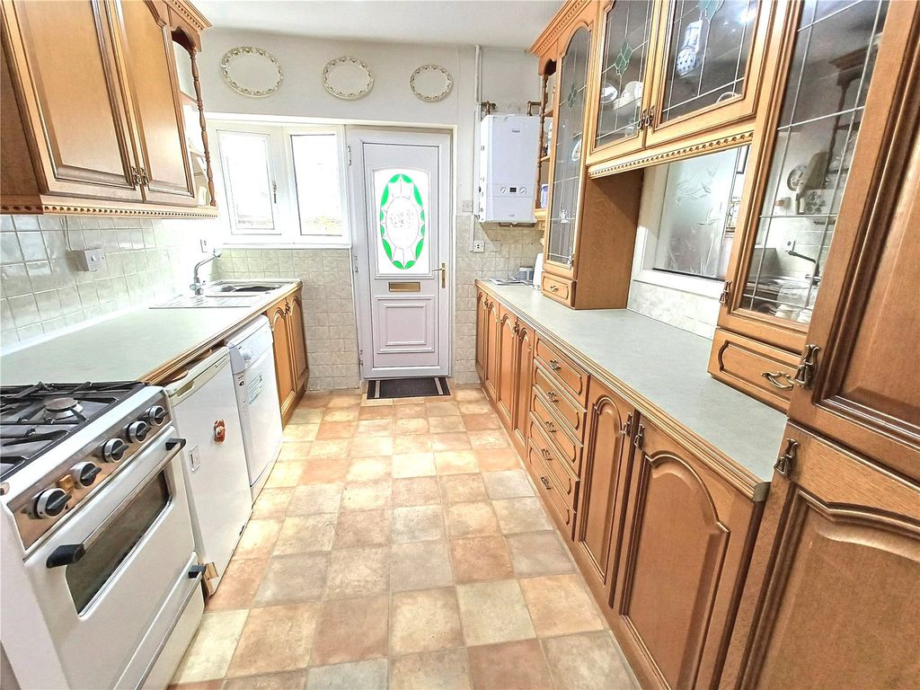 Property photo 3 of 18 Picture No. 24