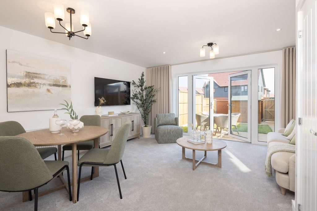 Property photo 3 of 13 Cross Trees Park, Shrivenham