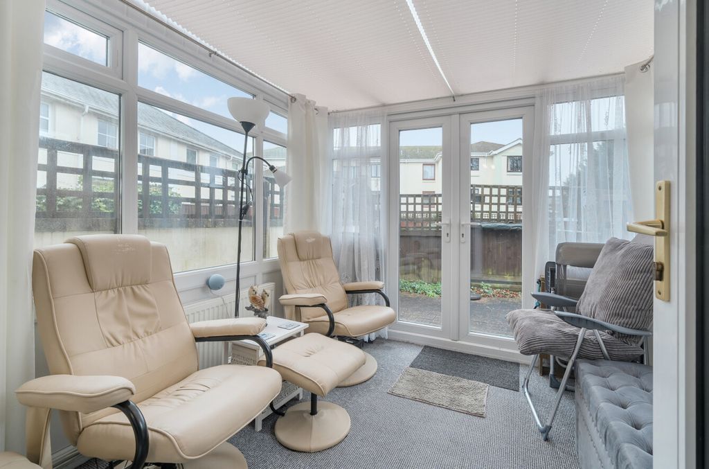 Property photo 3 of 18 1419487-12-699Ca4...