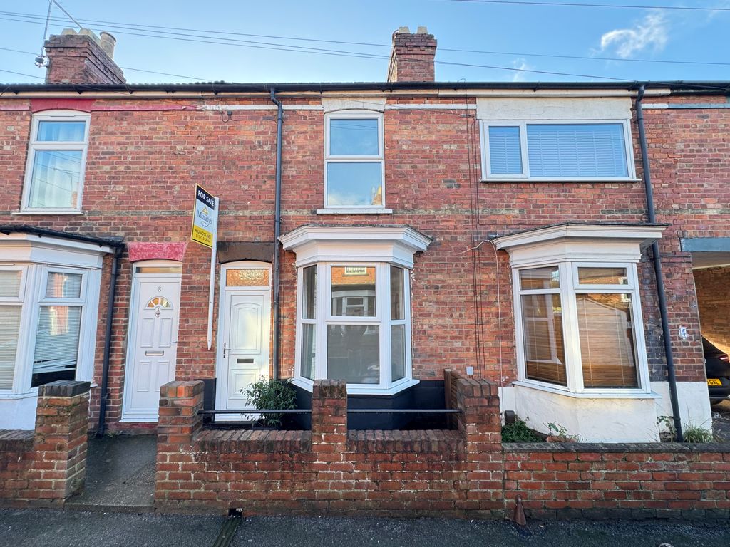 Property photo 2 of 27