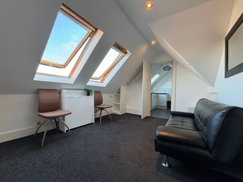 Property photo 3 of 12 Photo 18