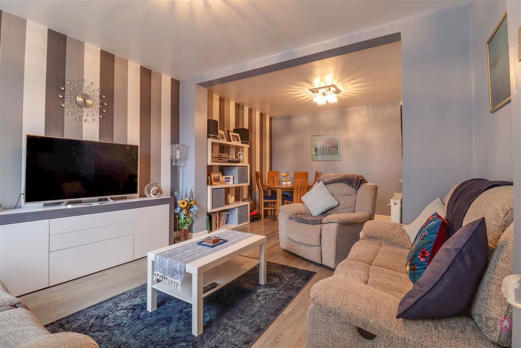 Property photo 2 of 24 Img_8905-Img_8907.Jpg