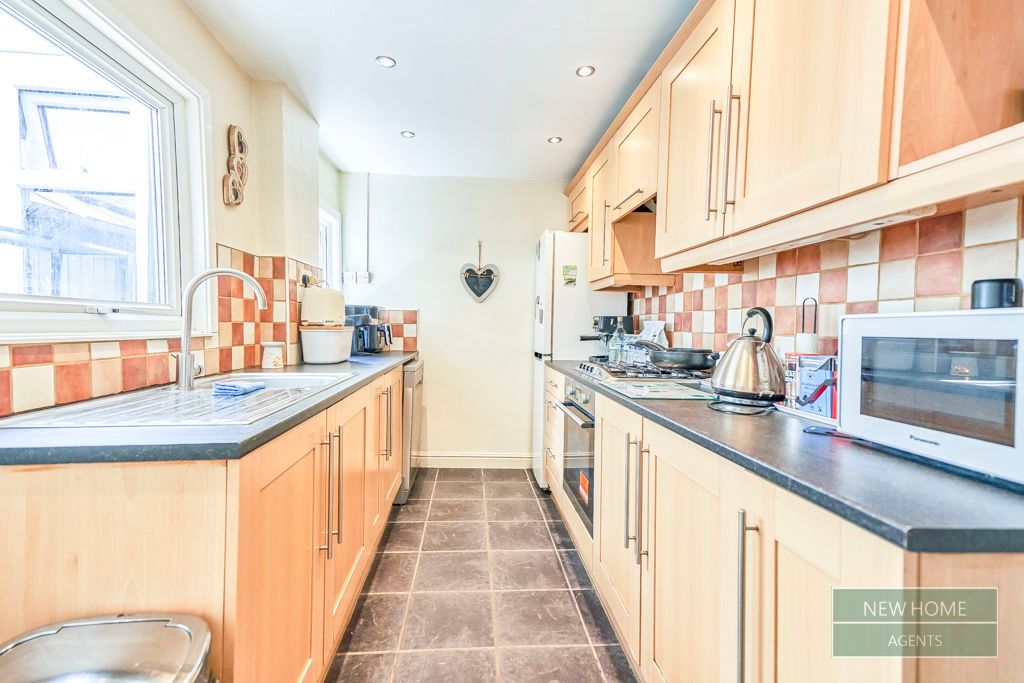 Property photo 2 of 16 Photo 8