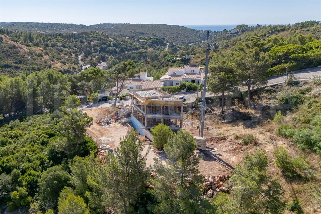 Property photo 1 of 21 New Development | Modern T3 Townhouse In Salema For Sale - Vila Do Bispo
