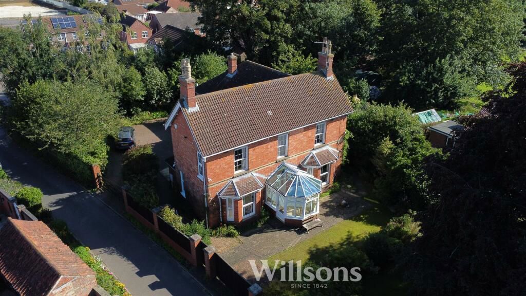 Property photo 1 of 12