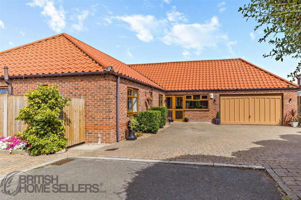 Property photo 1 of 19 Picture No. 03