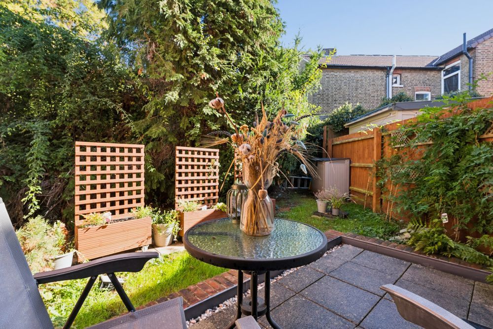 Property photo 2 of 24
