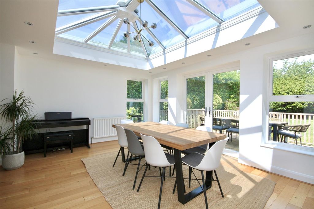 Property photo 1 of 18 Dining Room Side.Jpg