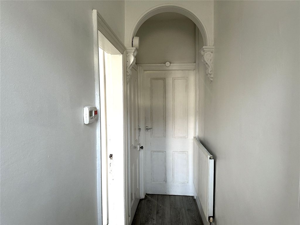 Property photo 2 of 19 Picture No. 04