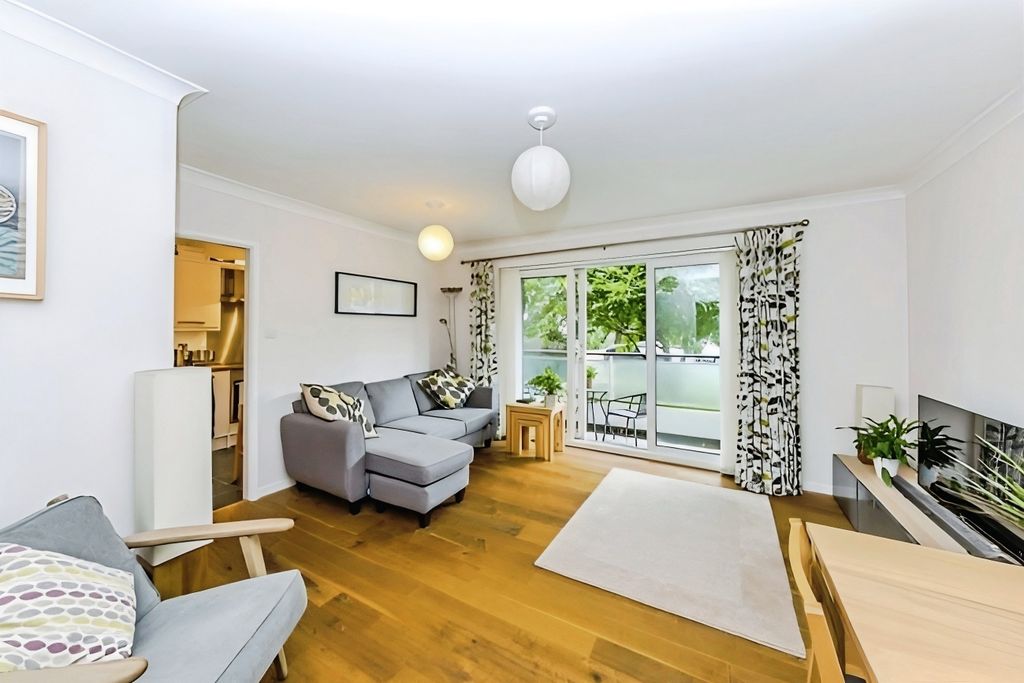 Property photo 2 of 10