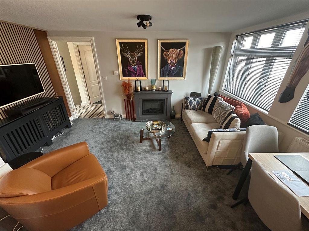 Property photo 2 of 9 1.Jpg