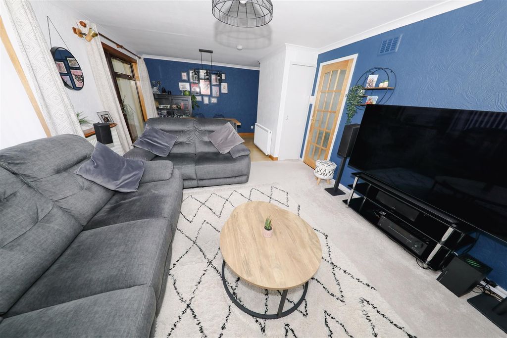 Property photo 2 of 23 B