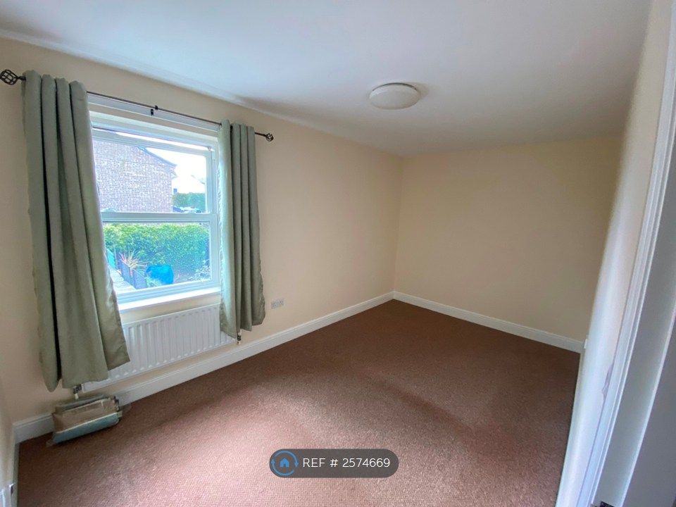 Property photo 3 of 4