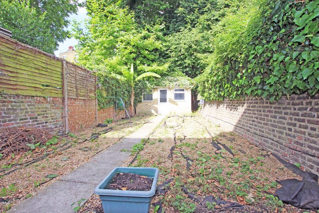 Property photo 3 of 5