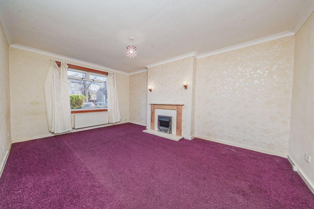 Property photo 3 of 17 Picture 3