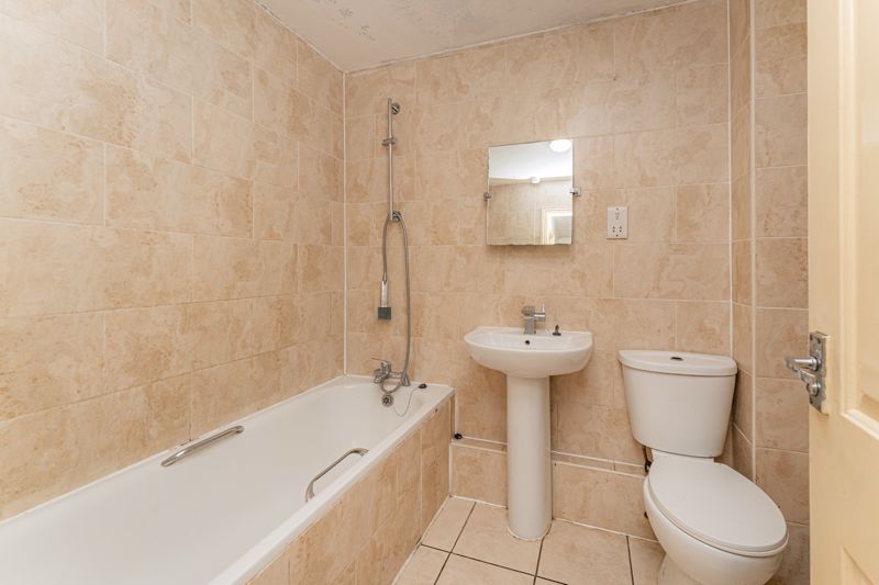 Property photo 3 of 14 Photo 6