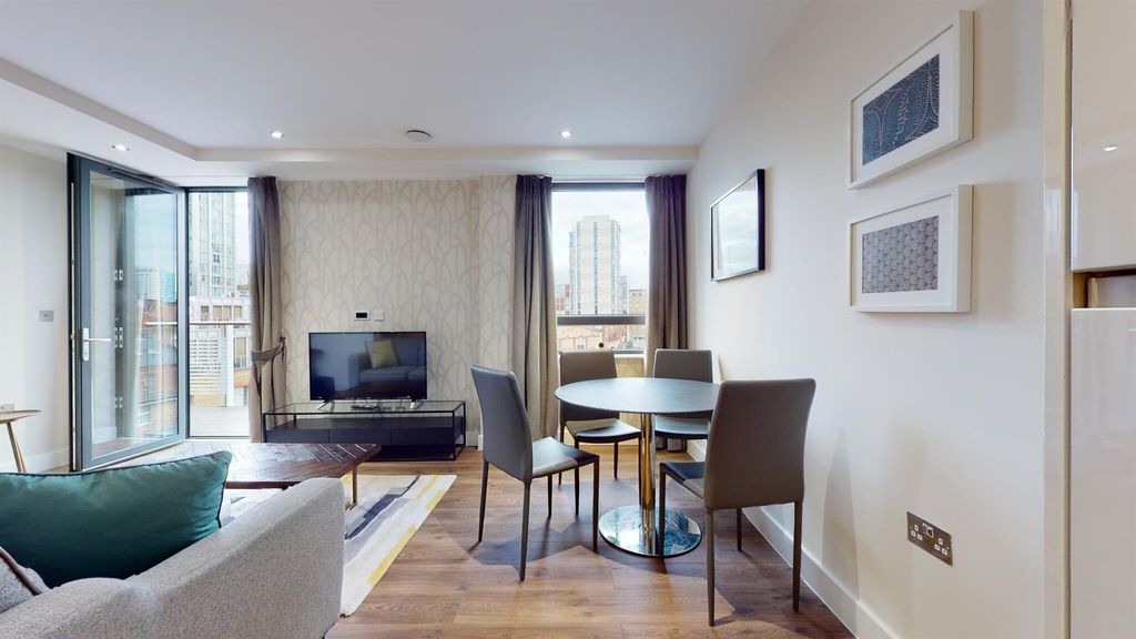 Property photo 3 of 17 6320473B83823A0013437269_c28B56Bd1675c899E12E4548d