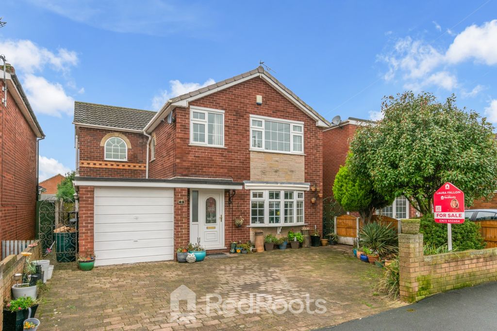 Property photo 1 of 33 4675081