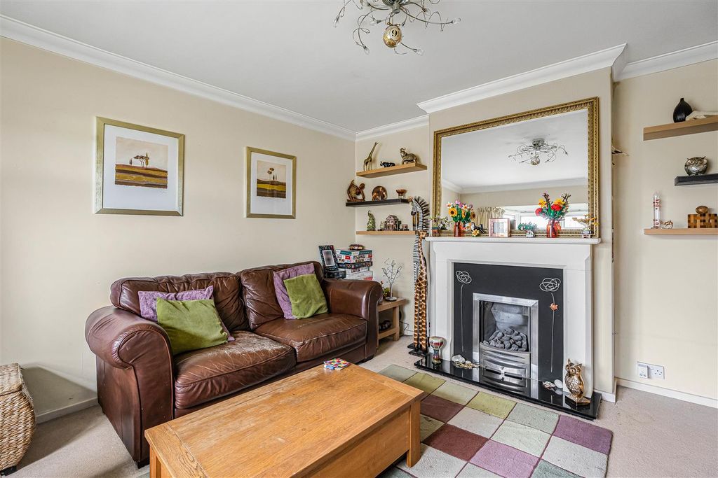 Property photo 3 of 26 9_70244.Jpg