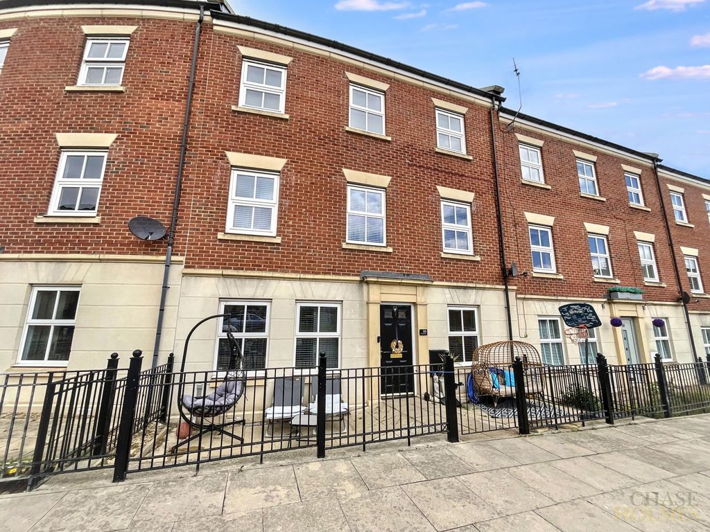 Property photo 1 of 30