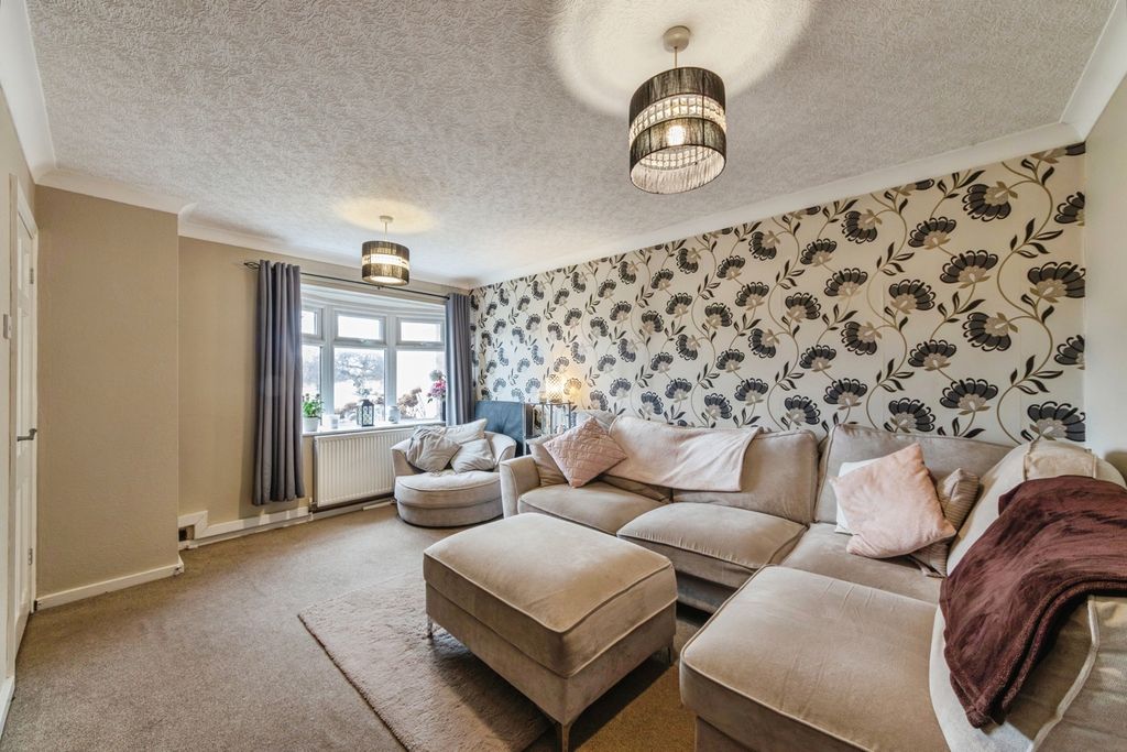 Property photo 2 of 12 Living Room